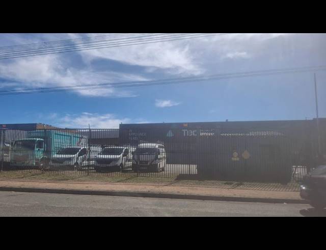 INDUSTRIAL PROPERTY TO RENT IN TULISA PARK